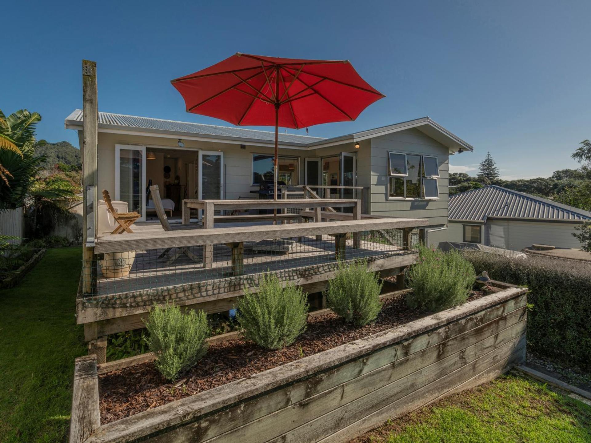 Hahei Kiwi Bach - Hahei Holiday Home Exterior photo