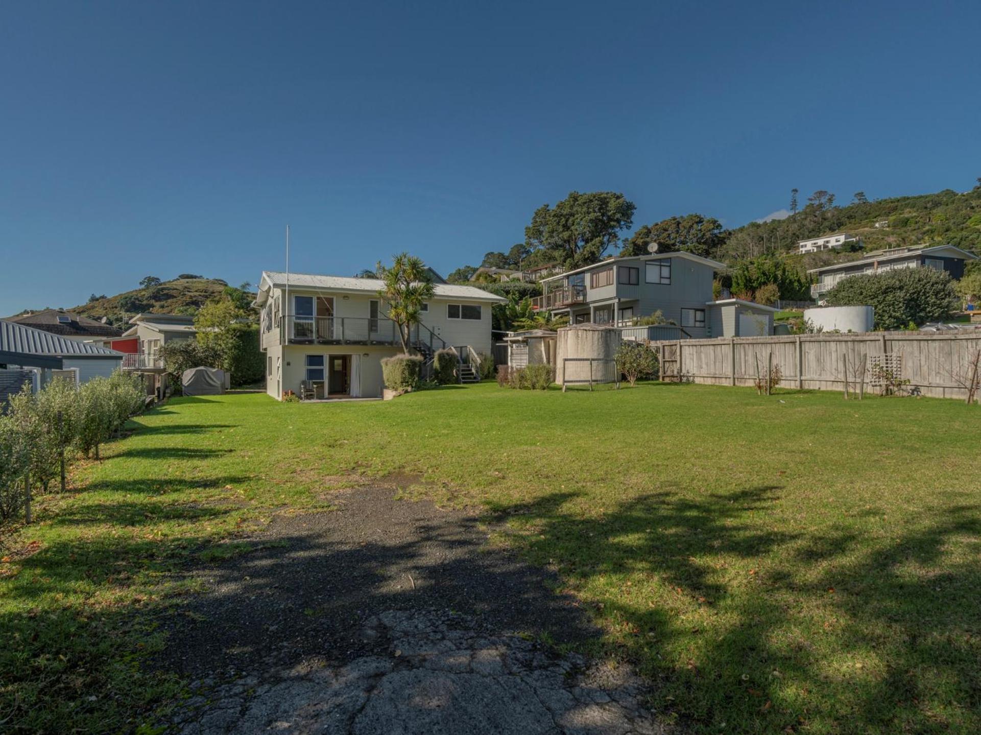 Hahei Kiwi Bach - Hahei Holiday Home Exterior photo